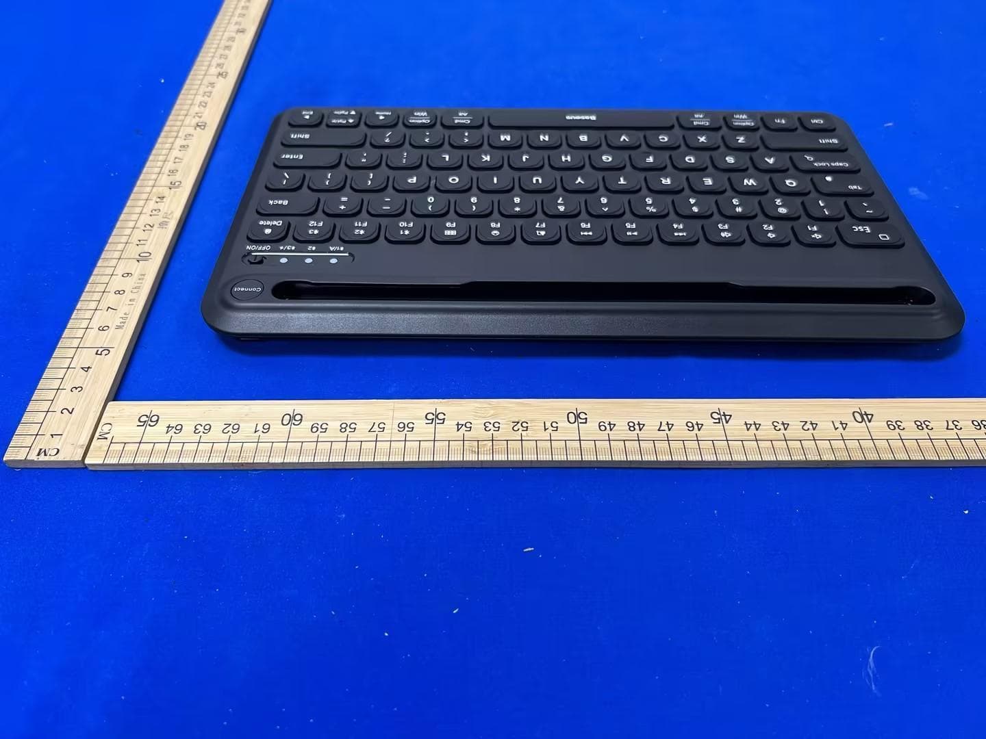 Baseus K02 Ultra-thin Wireless Keyboard - FCC ID 2A482-BS-K02 - Shenzhen Baseus Technology Co., Ltd. (4)