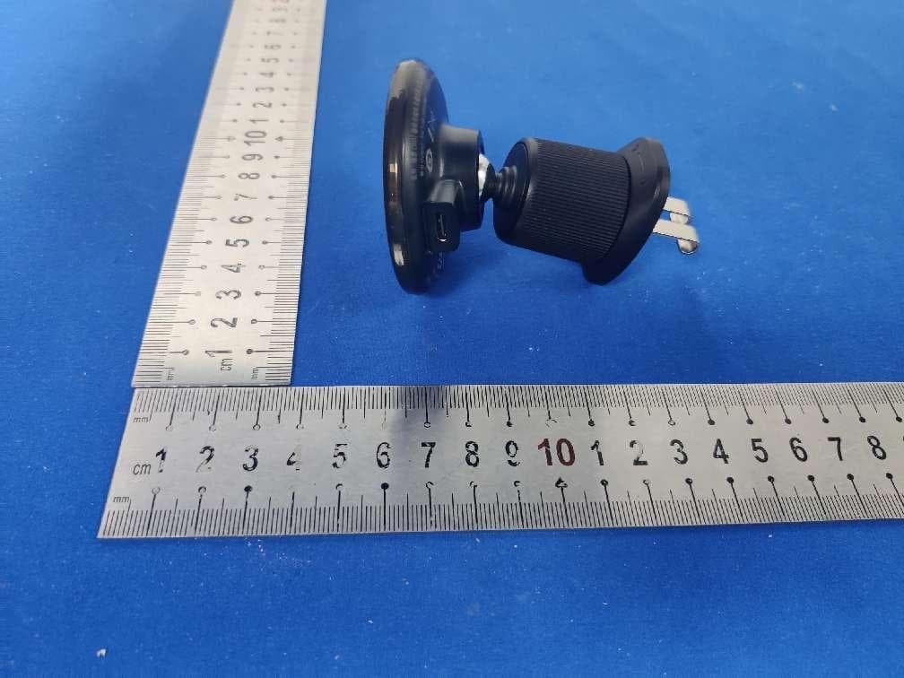 Baseus CW01 Magnetic Wireless Charging Car Mount 15W Cluster Black - FCC ID 2A482-CW01-1 - Shenzhen Baseus Technology Co., Ltd. (4)