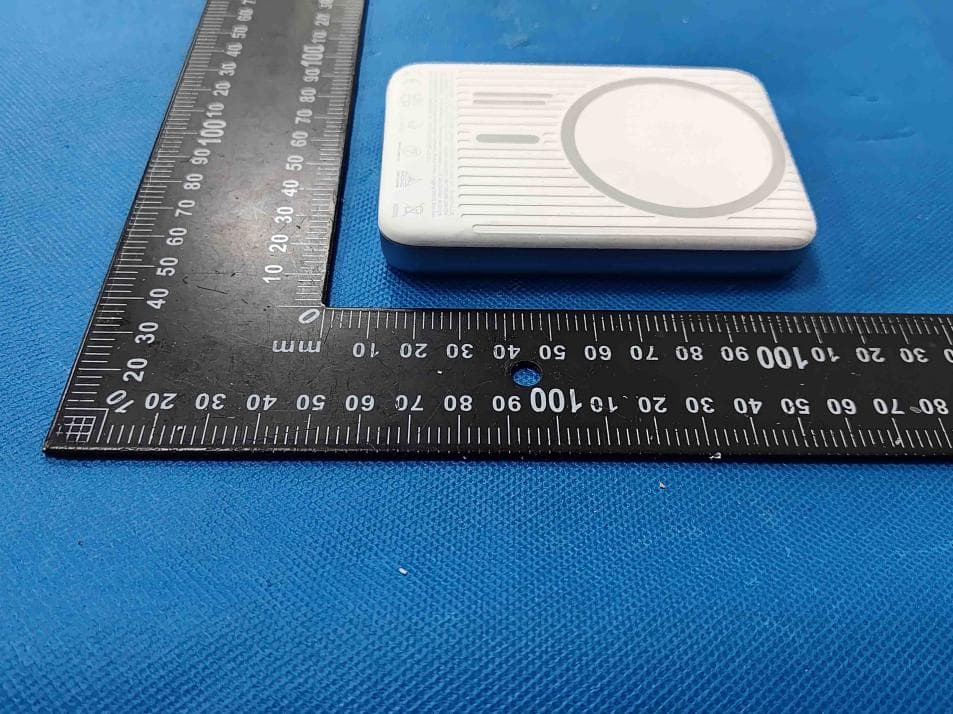 Power Bank - FCC ID 2A482-E00341 - Shenzhen Baseus Technology Co., Ltd. (2)