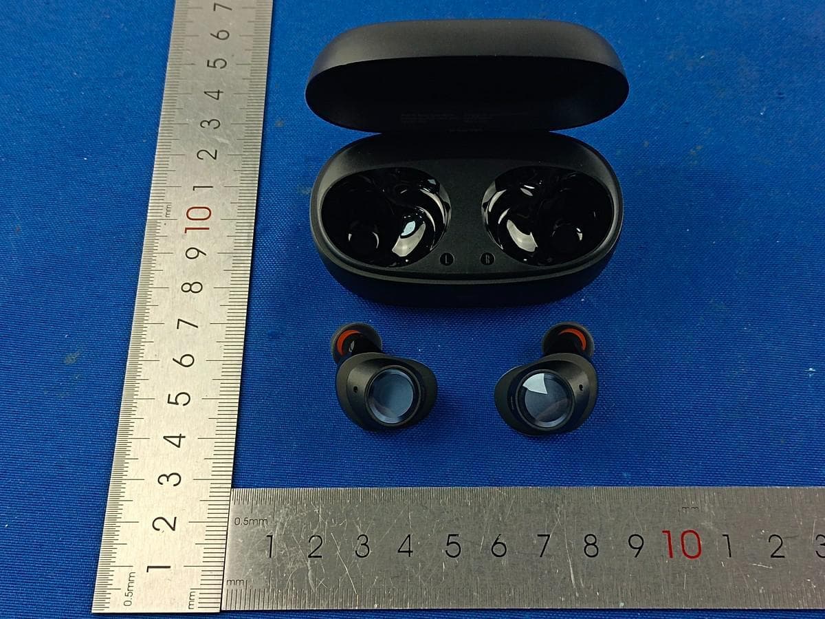 Baseus True Wireless Earphones - FCC ID 2A482-MA10PRO - Shenzhen Baseus Technology Co., Ltd. (4)