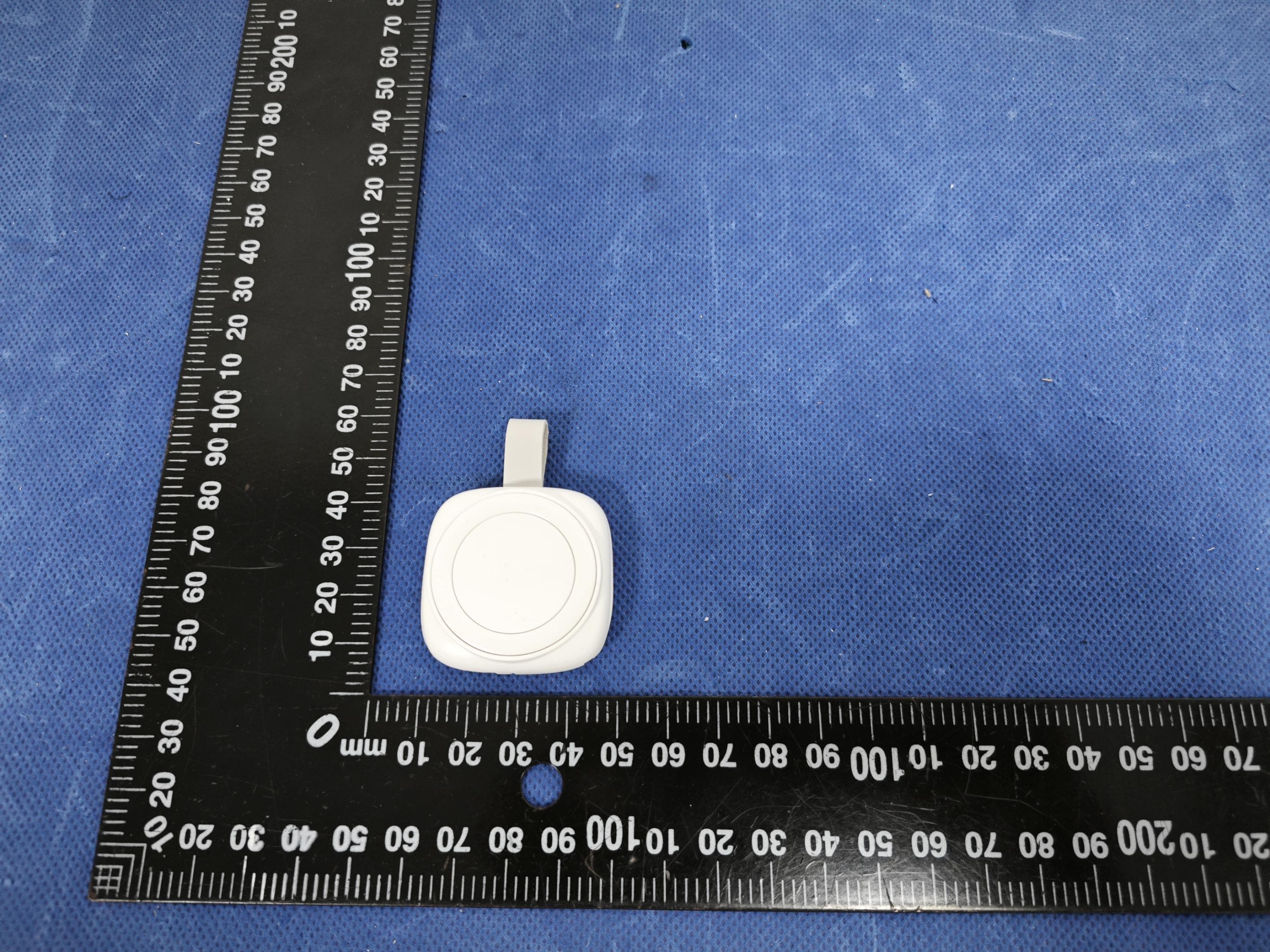 iWatch wireless charger - FCC ID 2A48S-S4 - Shenzhenshi Weiduli Technology Co.,Ltd.
