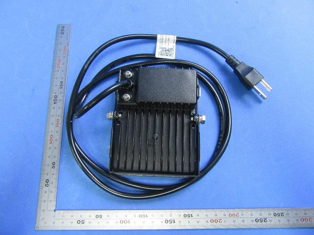 RGBW Smart LED Flood Light - FCC ID 2A4AE-C21FG002 - Pujiang Yuansheng Electronic Commerce Co., Ltd. (4)