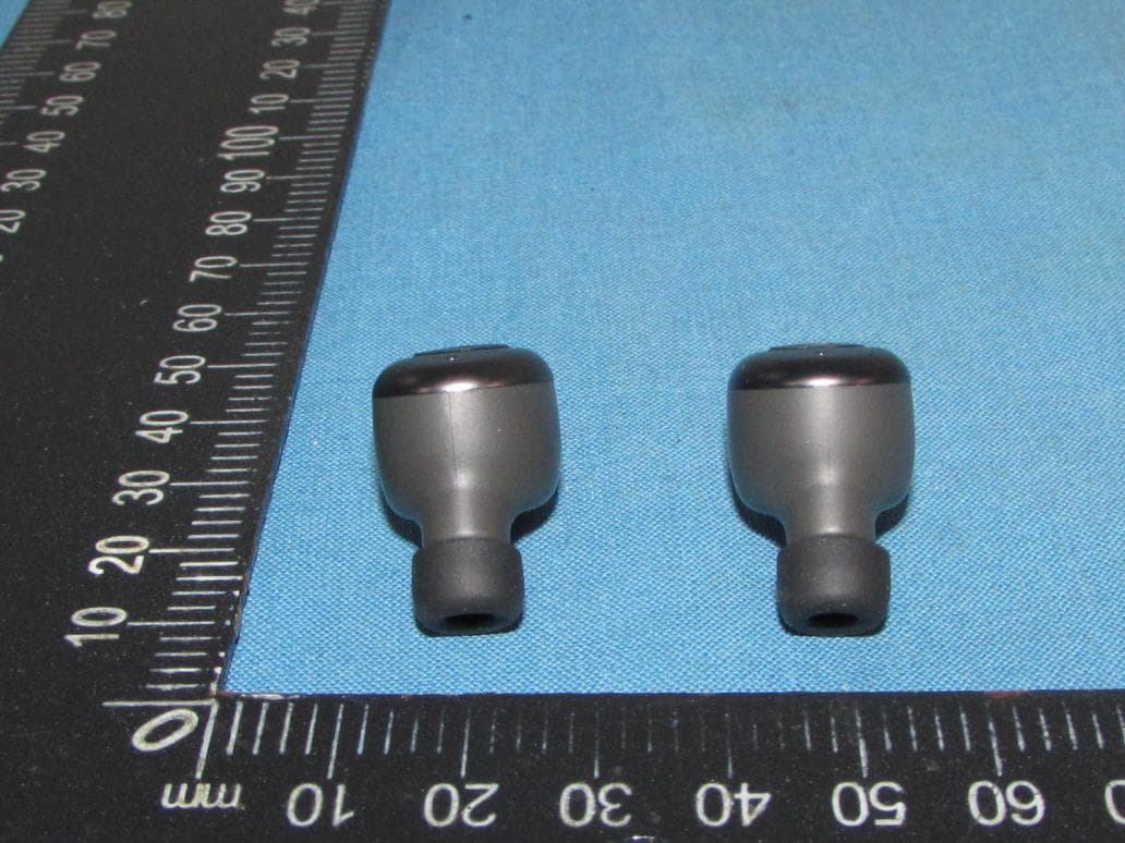 True Wireless Earbuds - FCC ID 2A4AX-T6 - Shenzhen Quanya Trading Co.,Ltd (4)