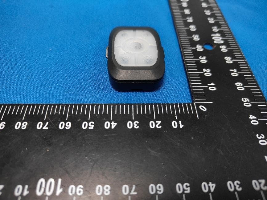 Telescopic Camp Light - FCC ID 2A4B2-1985447 - Ningbo Yada Electric Products Co., Ltd (3)