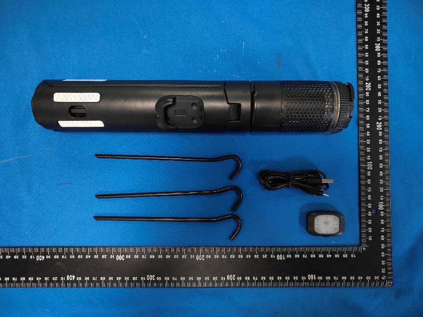 Telescopic Camp Light - FCC ID 2A4B2-1985447 - Ningbo Yada Electric Products Co., Ltd (4)