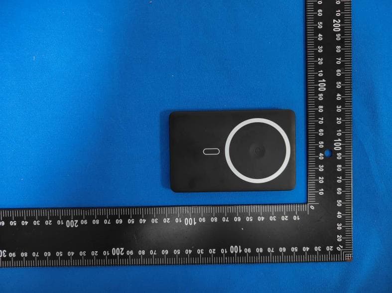 Ultra Slim 3-in-1 5000 mAh Wireless Power Bank w/ Digital Display - FCC ID 2A4C5-SJ-107 - Cosmo Fiber Corp. (2)