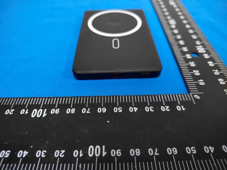 Ultra Slim 3-in-1 5000 mAh Wireless Power Bank w/ Digital Display - FCC ID 2A4C5-SJ-107 - Cosmo Fiber Corp. (5)
