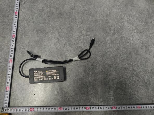 ELECTRIC SCOOTER - FCC ID 2A4CE-A10 - Shenzhen LEQI Intelligent Technology Co., Ltd. (3)
