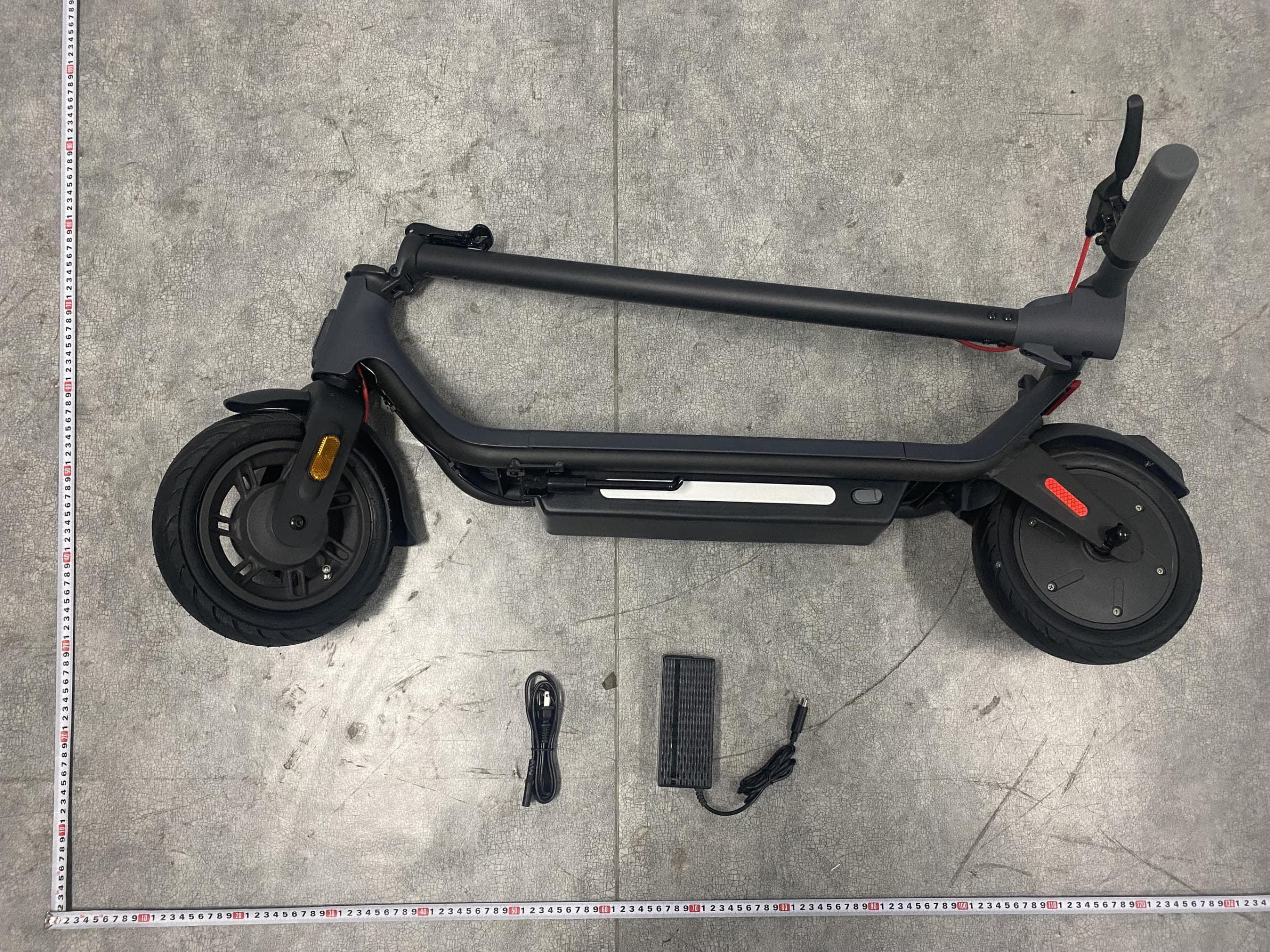 LEQI Smart Electric Scooter - FCC ID 2A4CE-A6 - Shenzhen LEQI Intelligent Technology Co., Ltd. (2)