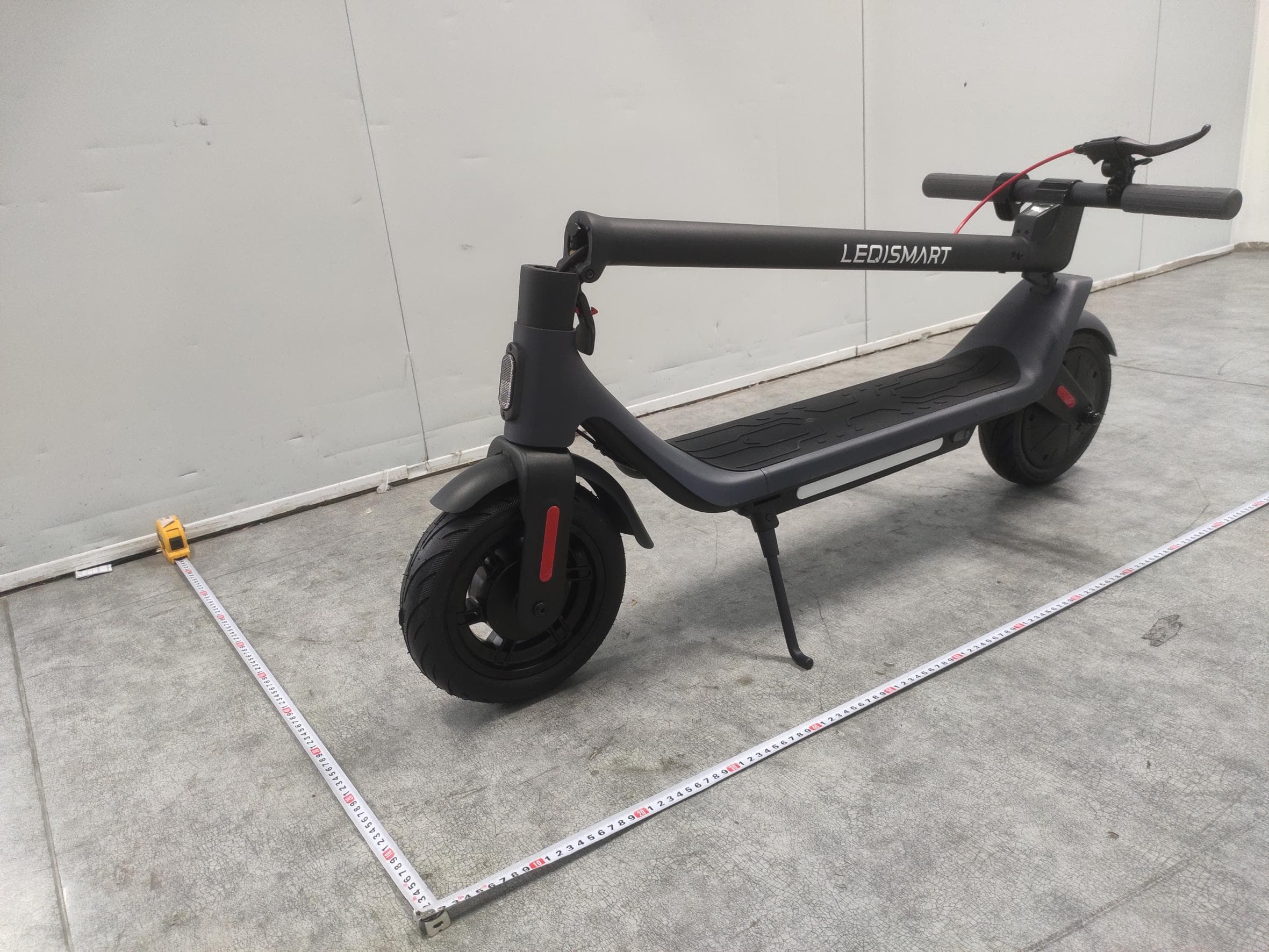 LEQI Smart Electric Scooter - FCC ID 2A4CE-A6LPRO - Shenzhen LEQI Intelligent Technology Co., Ltd. (4)