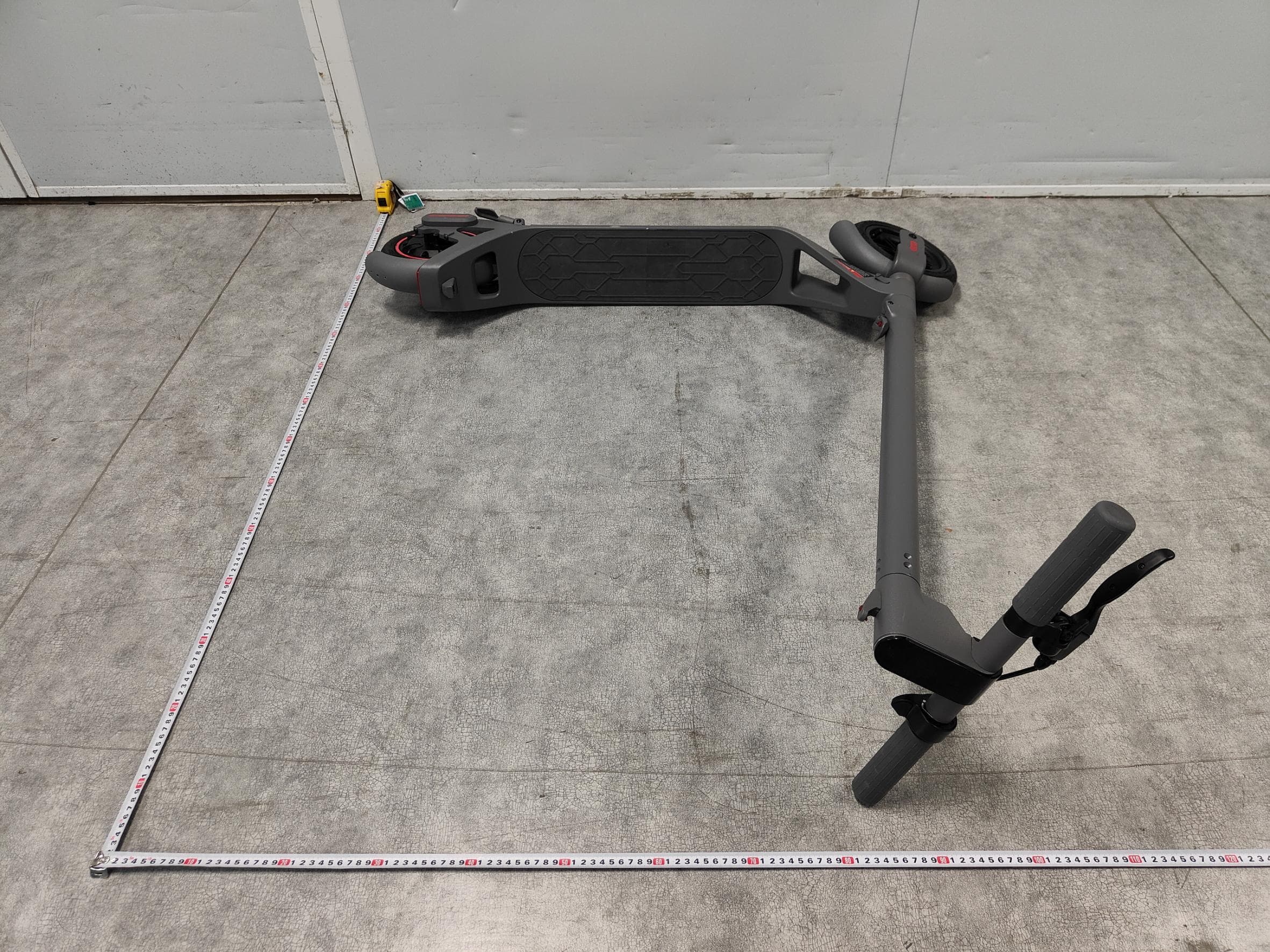 LEQI Smart Electric Scooter - FCC ID 2A4CE-A9 - Shenzhen LEQI Intelligent Technology Co., Ltd. (2)