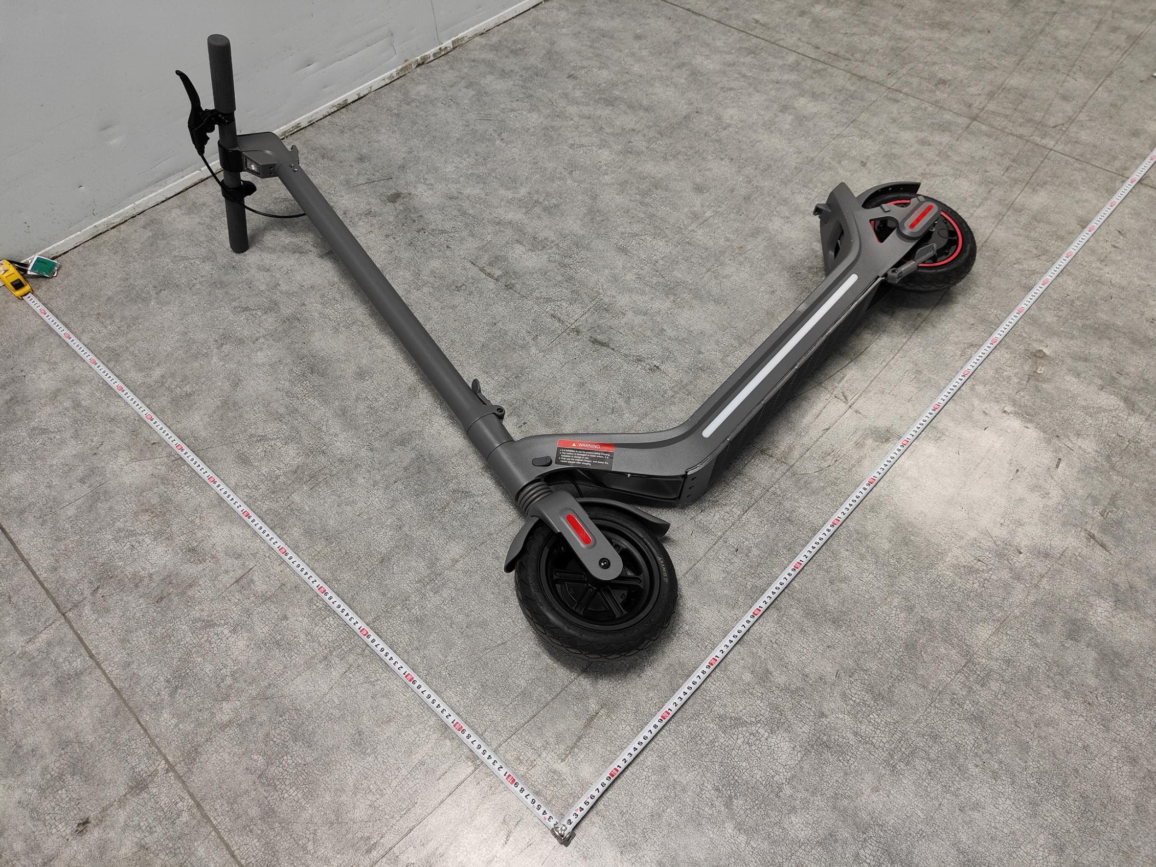 LEQI Smart Electric Scooter - FCC ID 2A4CE-A9 - Shenzhen LEQI Intelligent Technology Co., Ltd.