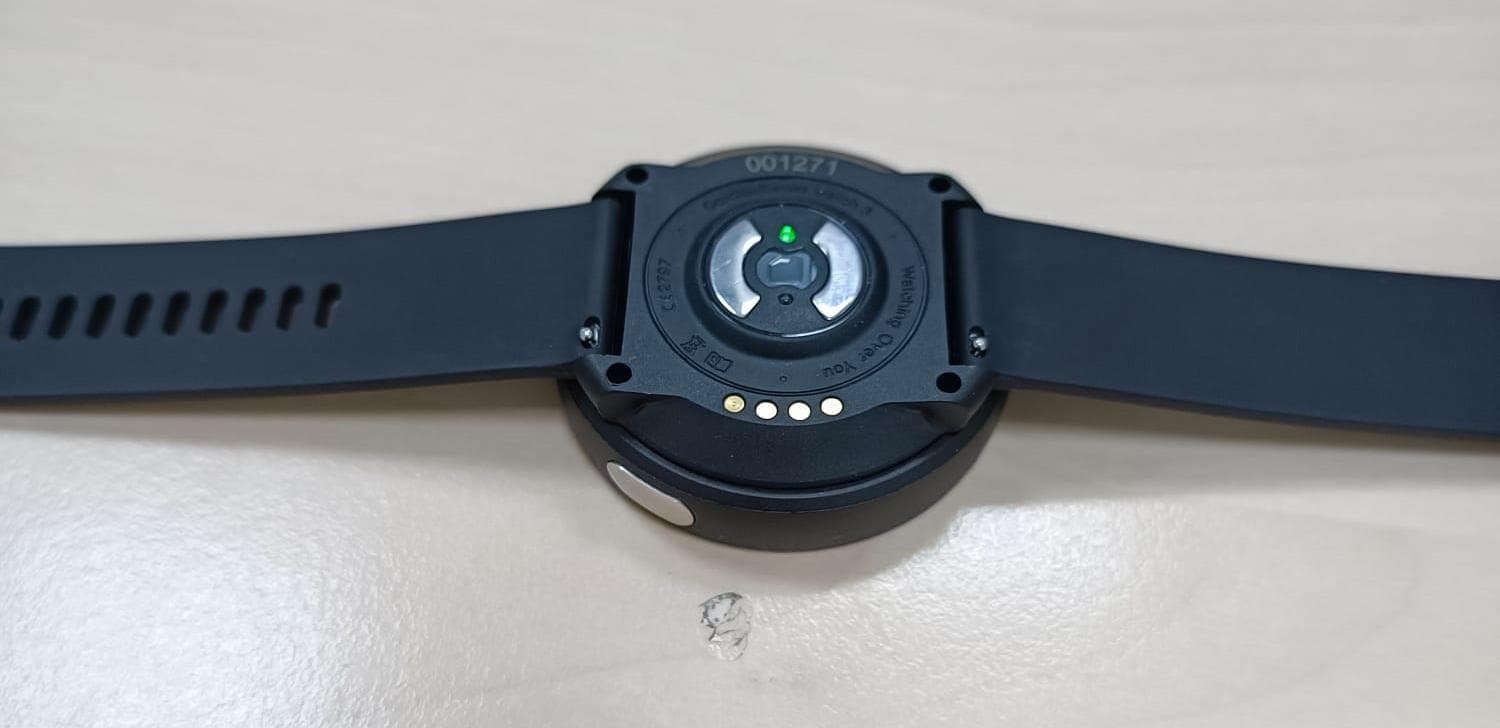 CS System 3 is a wristworn medical device that measures heart rate, Pulse Rate and detects atrial fibrillation (AFib) by reading the users PPG and ECG - FCC ID 2A4CTCS322 - CardiacSense Ltd. (3)