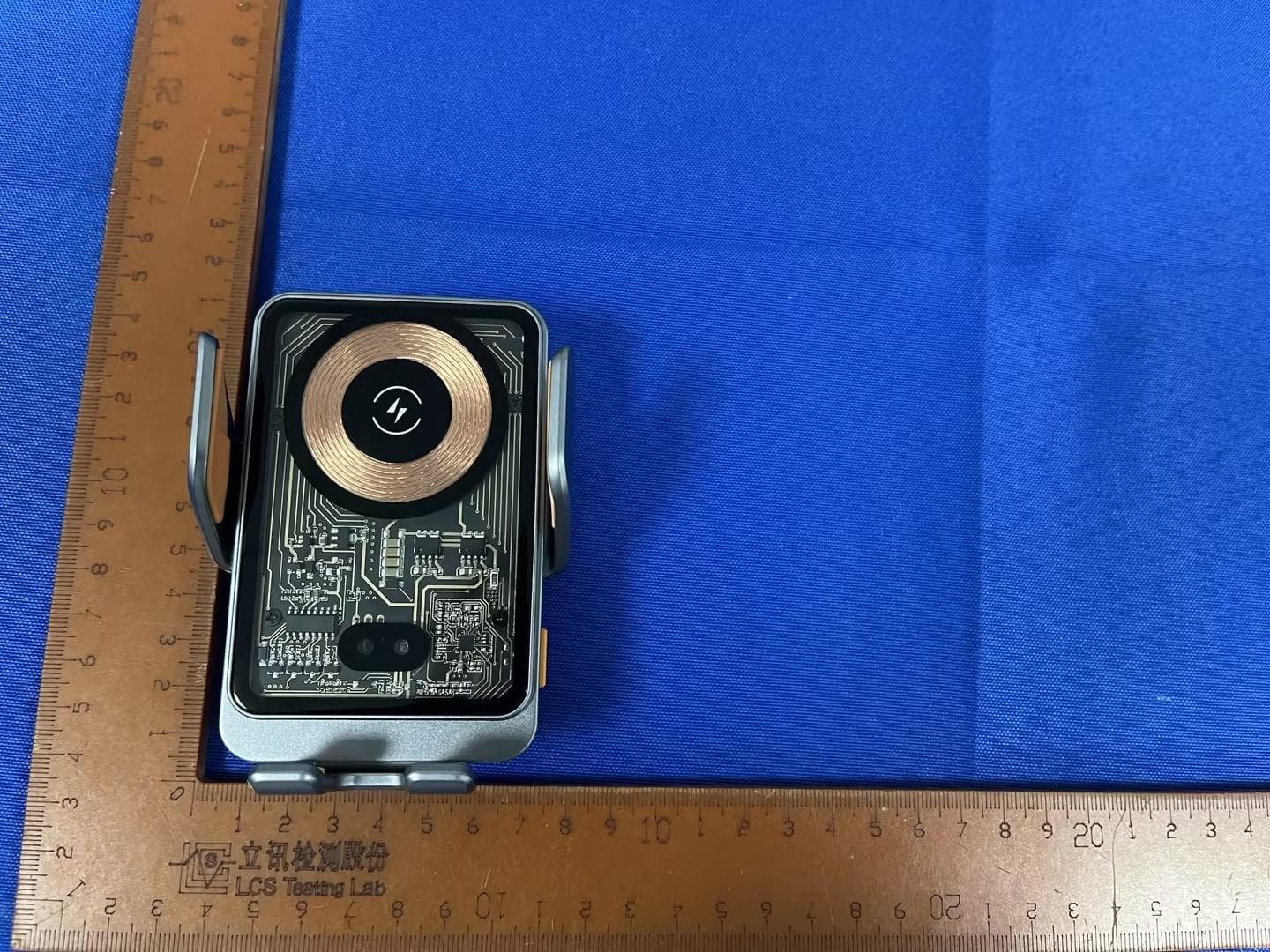 Wireless Car Charger - FCC ID 2A4FX-T11 - Shenzhen Leiden Digital Technology Co., Ltd