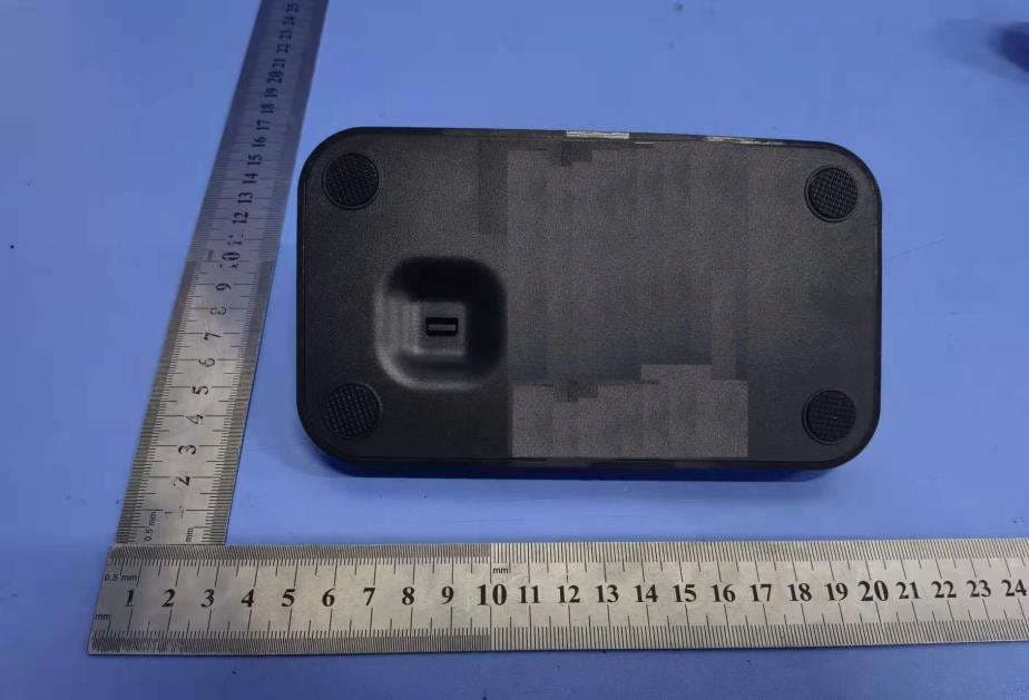 3 in 1 Charging Station - FCC ID 2A4HH-TD-A8-BL - Chenghang Yiwushi Wangluo Keji Youxiangongsi