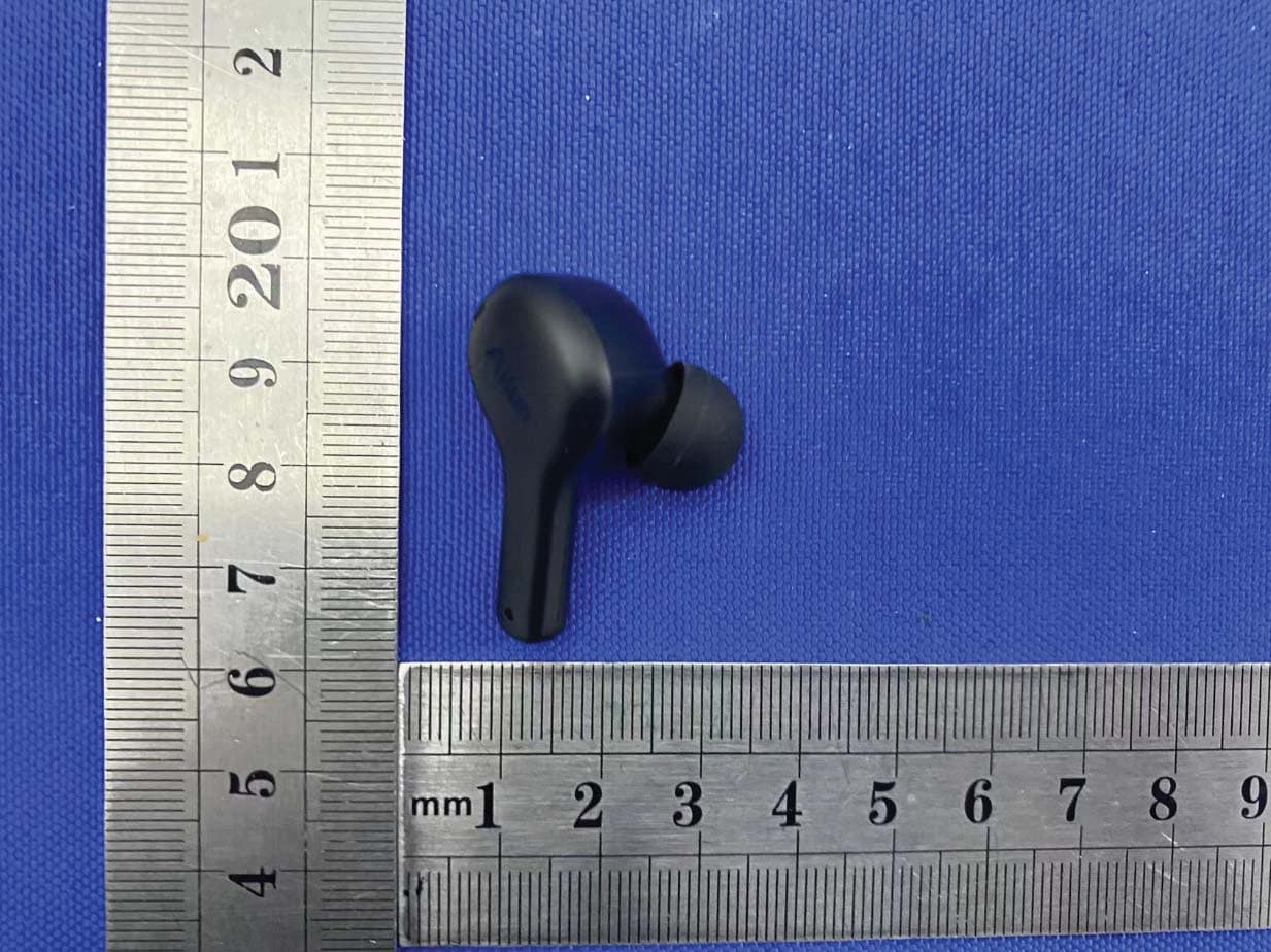 True Wireless Earbuds - FCC ID 2A4KI-E5 - Zhengzhou Yilian International Trade Co., Ltd. (2)