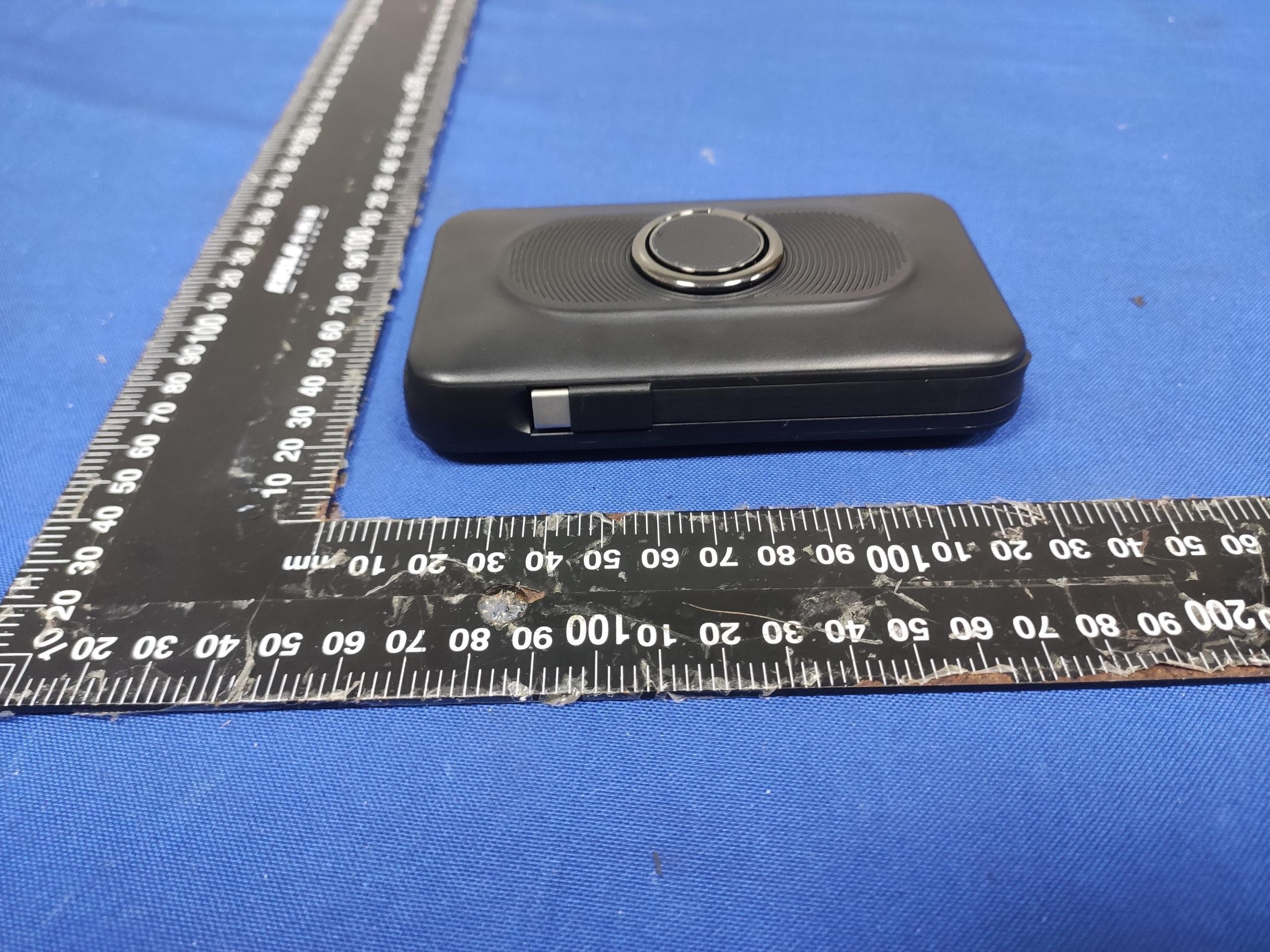 Magnetic Wireless Power Bank - FCC ID 2A4LH-PN-W35 - Shenzhen Pannizhe Technology Co., Ltd. (2)