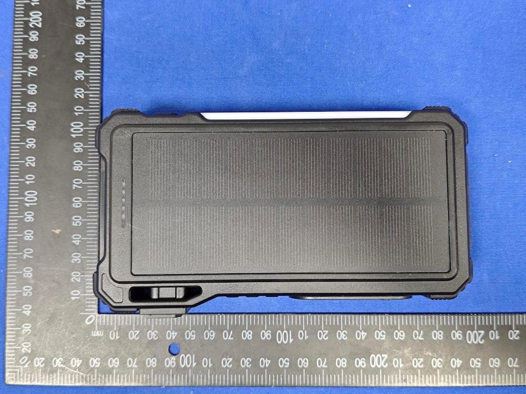 Solar Power Bank - FCC ID 2A4LH-PNW39 - Shenzhen Pannizhe Technology Co., Ltd.