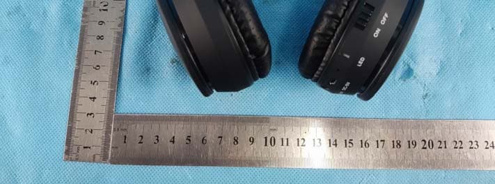 bluetooth headphones/headset - FCC ID 2A4M9-B-01 - E-LiVi (Shenzhen) Electronics Co., Ltd (2)