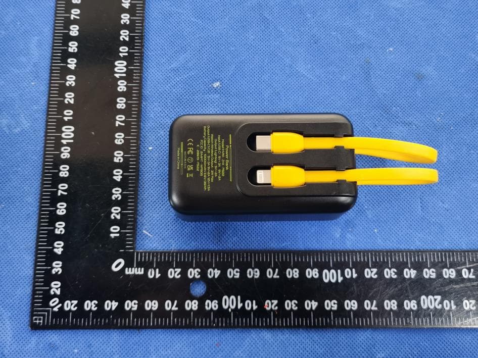 Power Bank - FCC ID 2A4MT-PB22 - Shenzhen Zhenghaixin Technology Co., Ltd. (2)