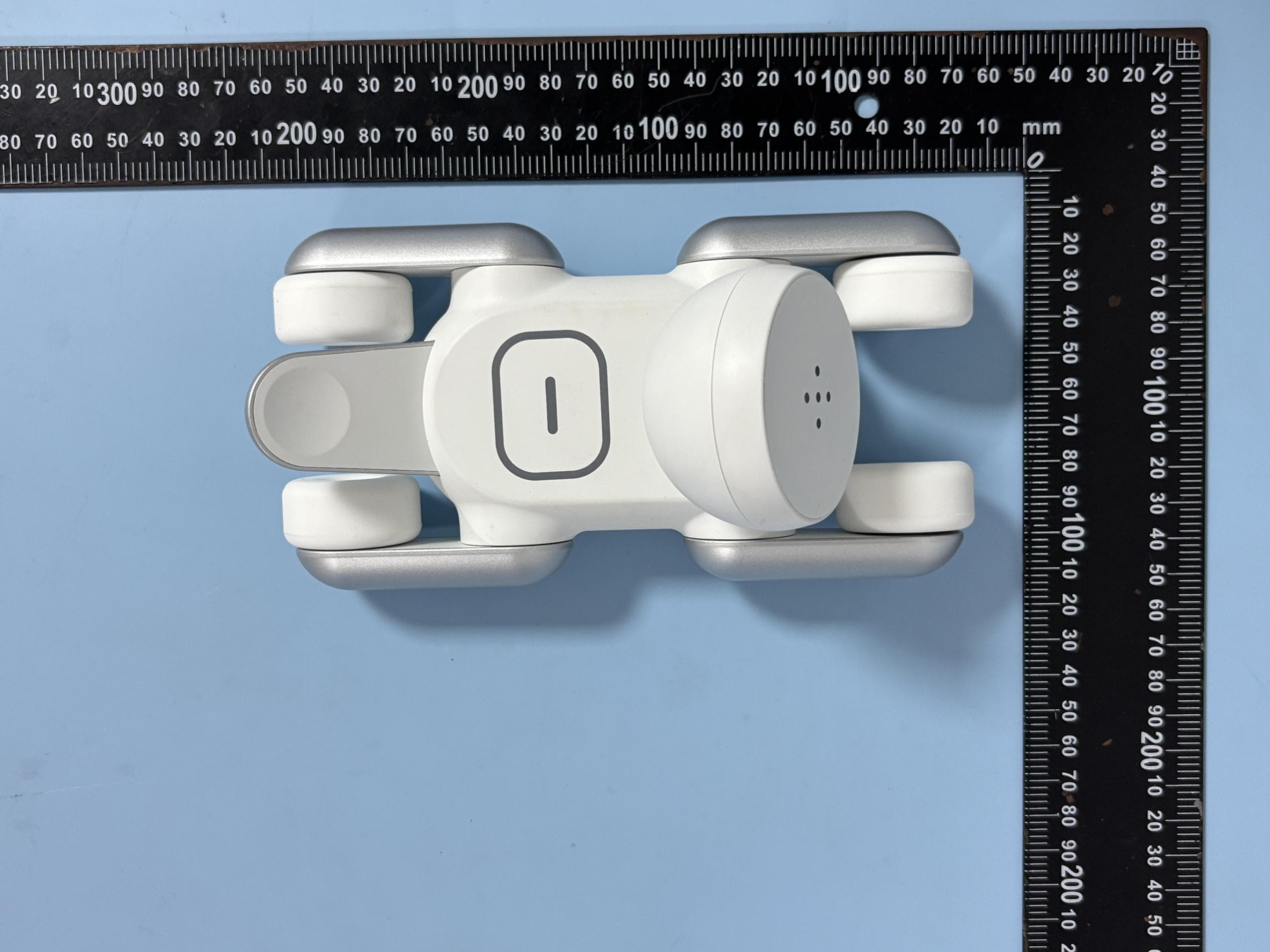 3-in-1 Wireless Charger - FCC ID 2A4N3-D6 - Shenzhen You & Me Electronics Co.,LTD (4)