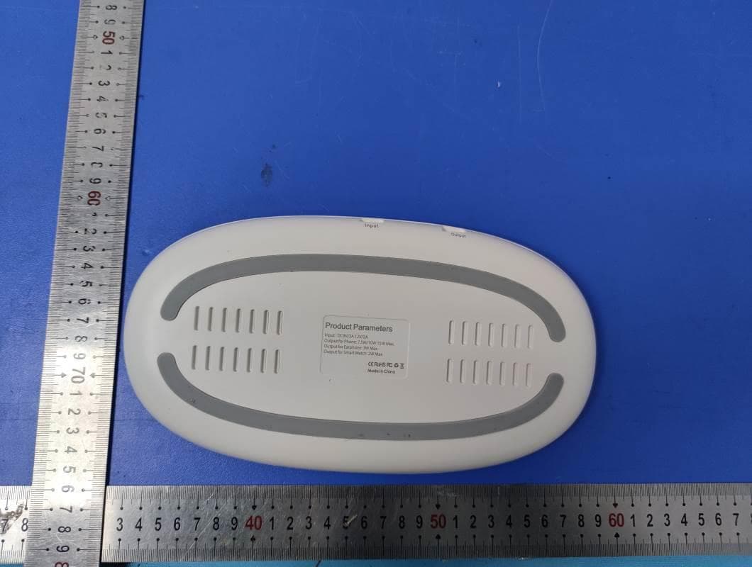 4 in 1 Wireless Charger - FCC ID 2A4OE-B-15-B-15A - Dongguan Boxinda Electronic Technology Co., LTD