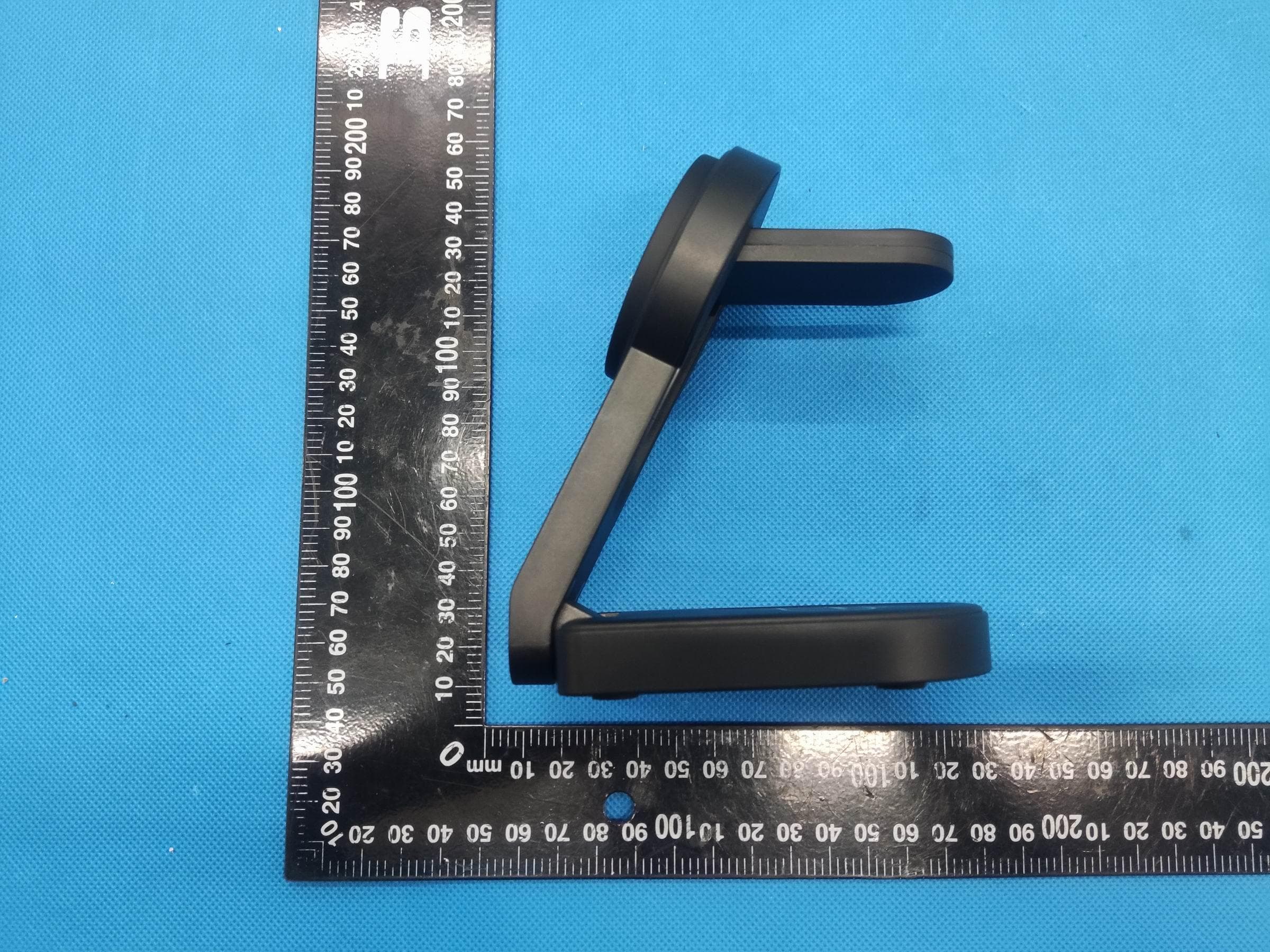 Foldable 3-in-1 wireless charger - FCC ID 2A4OE-B-23 - Dongguan Boxinda Electronic Technology Co., LTD (2)