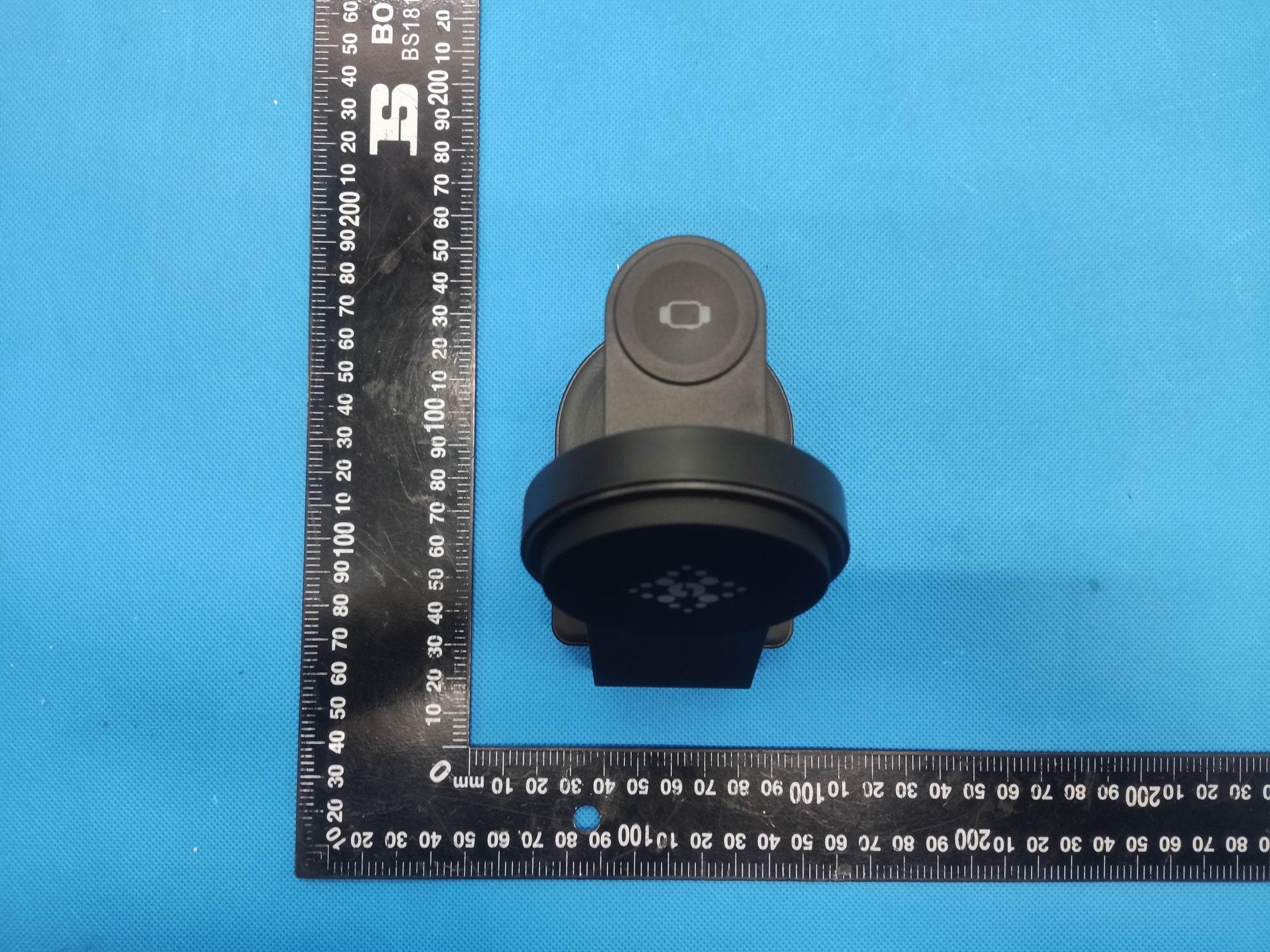 Foldable 3-in-1 wireless charger - FCC ID 2A4OE-B-23 - Dongguan Boxinda Electronic Technology Co., LTD (5)