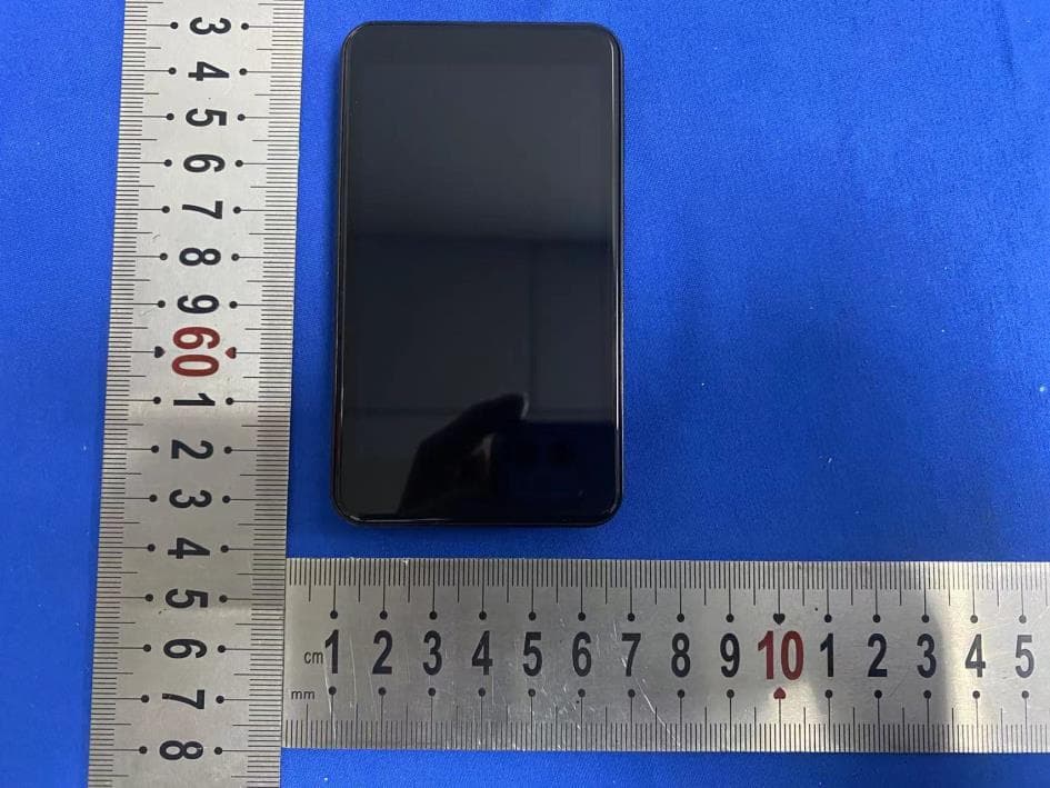 player - FCC ID 2A4PD-MA305 - Dongguan Kinghal Electronic Technology Co.,Ltd