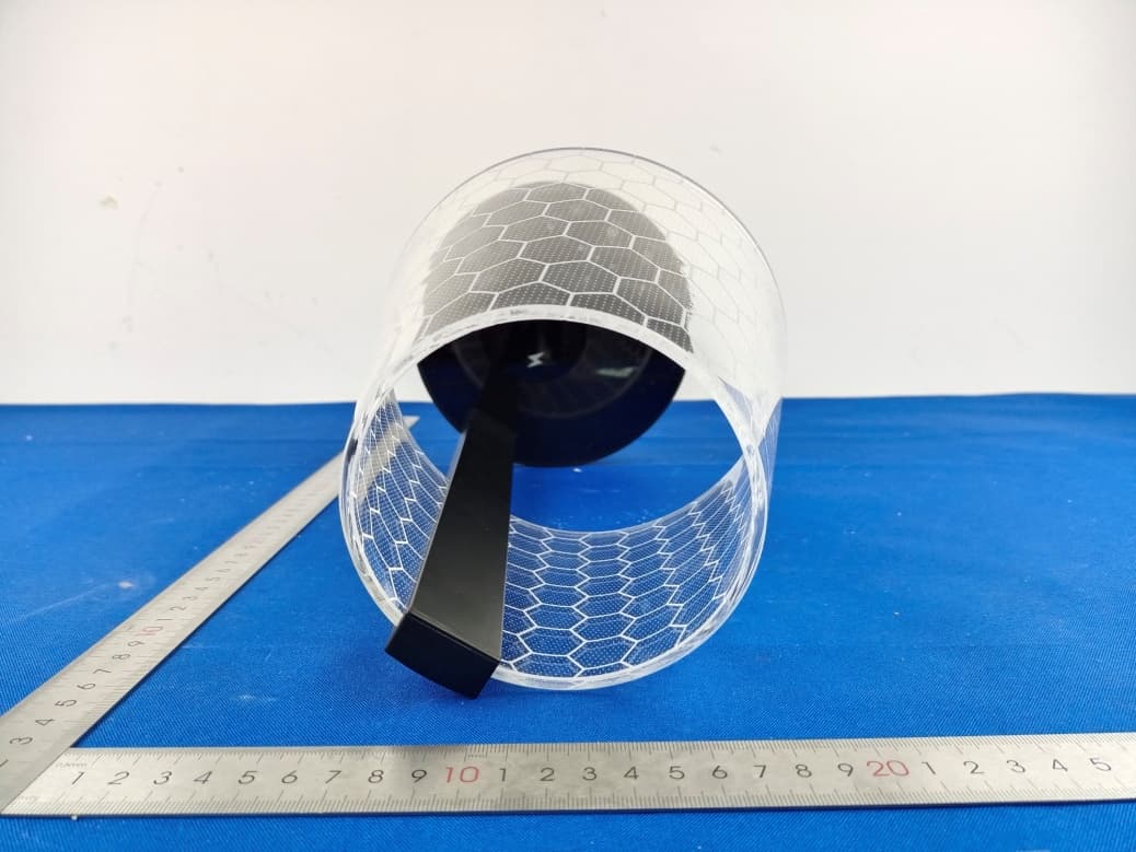 Multi-functional Table Lamp - FCC ID 2A4PG-TBL01 - ShenZhen Tyki Lighting Technology Co., Ltd (2)