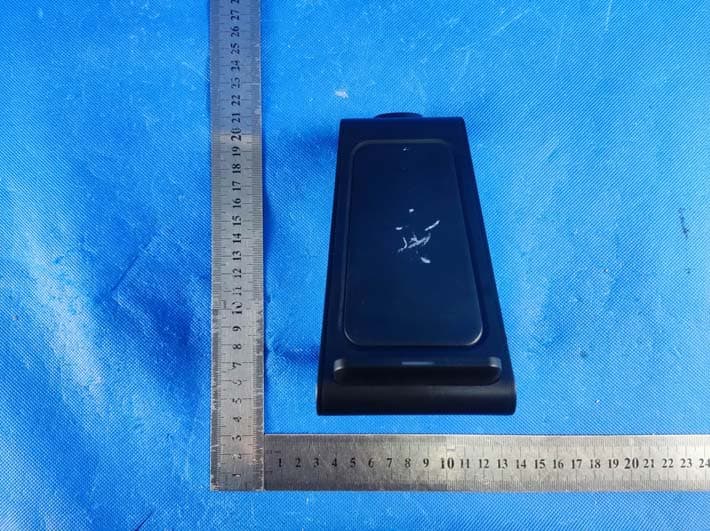 Multi-in-one wireless charge - FCC ID 2A4PS-HT-ZZ1 - Shenzhen Haitao SCI&Tech Co. LTD (4)