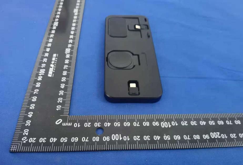 3 in 1 Charging Station - FCC ID 2A4QE-QZZ-B - xianyouxianluowanriyongbaihuodian (5)