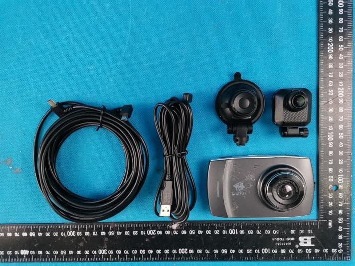 DASH CAM - FCC ID 2A4R7-22DC03 - Zero Edge Technology, LLC