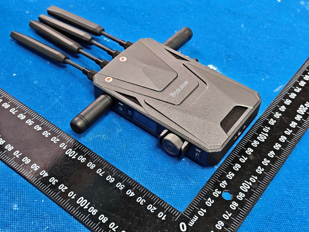 4K TRI-BAND WIRELESS HD VIDEO TRANSMISSION - FCC ID 2A4RH-4KTUCHUAN - SHENZHEN BAISHIYUE ELECTRONICE LIMITED (2)