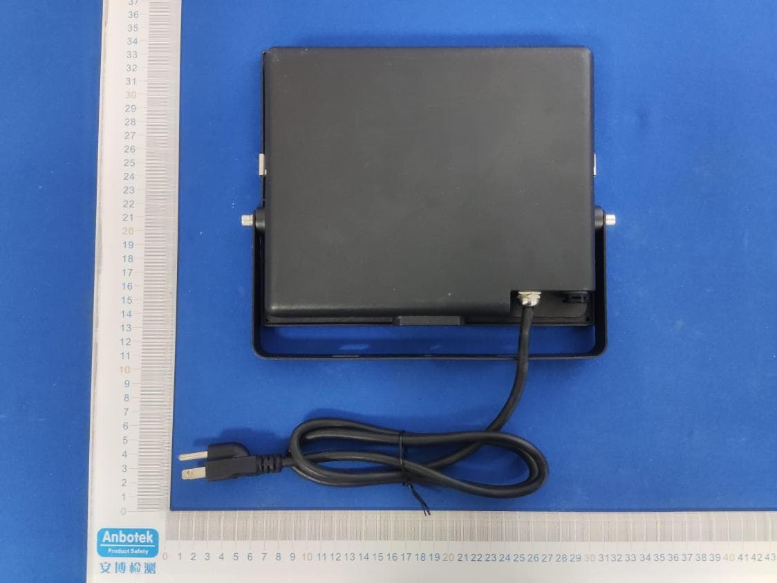LED Luminaires - FCC ID 2A4SO-FLHL60 - Shenzhen Green Energy Lighting Co., Ltd. (5)