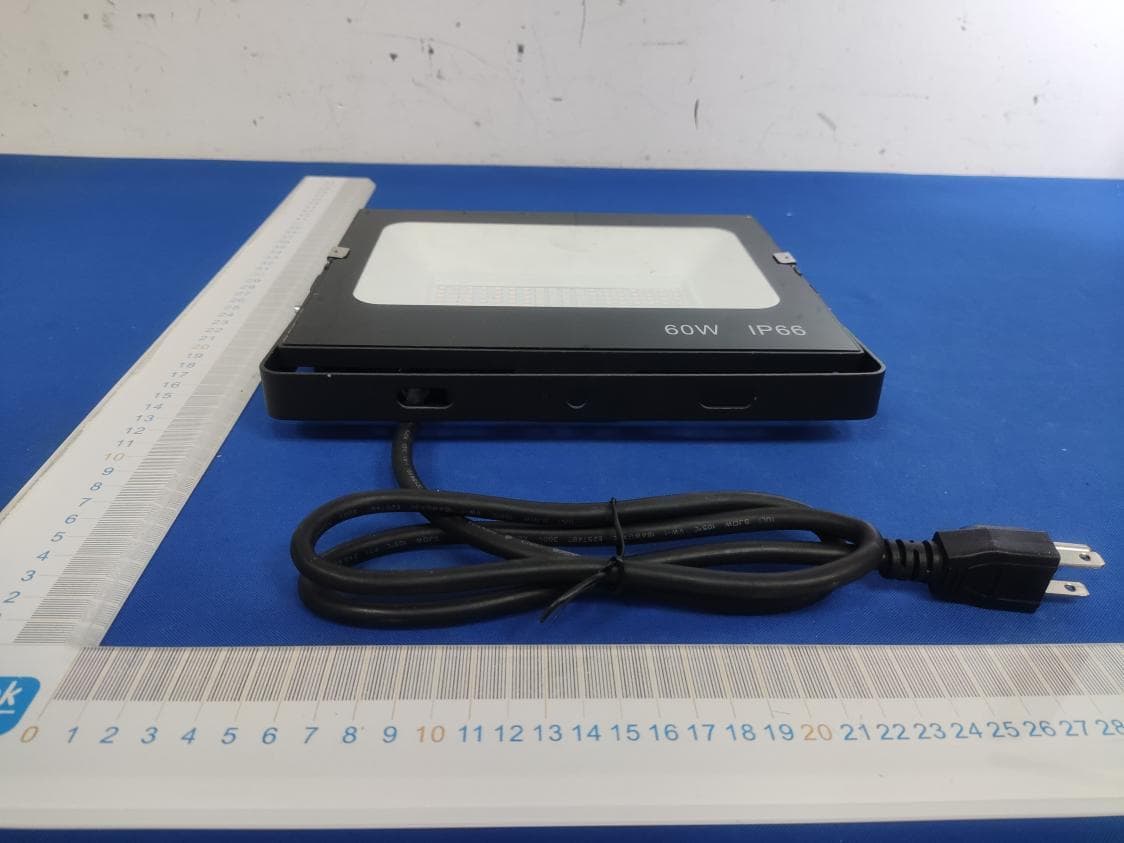 LED Luminaires - FCC ID 2A4SO-FLHL60 - Shenzhen Green Energy Lighting Co., Ltd.