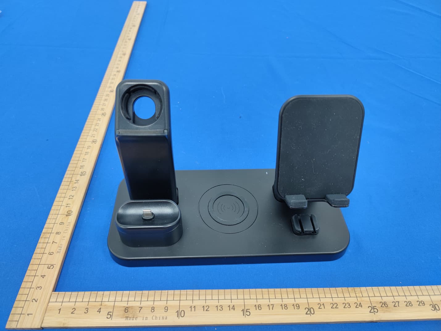 Multifunctional 4 in 1 charging stand - FCC ID 2A4T2-CE48B - shenzhenshiqianyidianzishangwukejiyouxiangongsi (3)