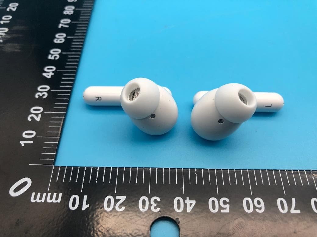 True Wireless Stereo Earbuds - FCC ID 2A4TBS5 - Shenzhen Srhythm Industry Co., Ltd. (5)