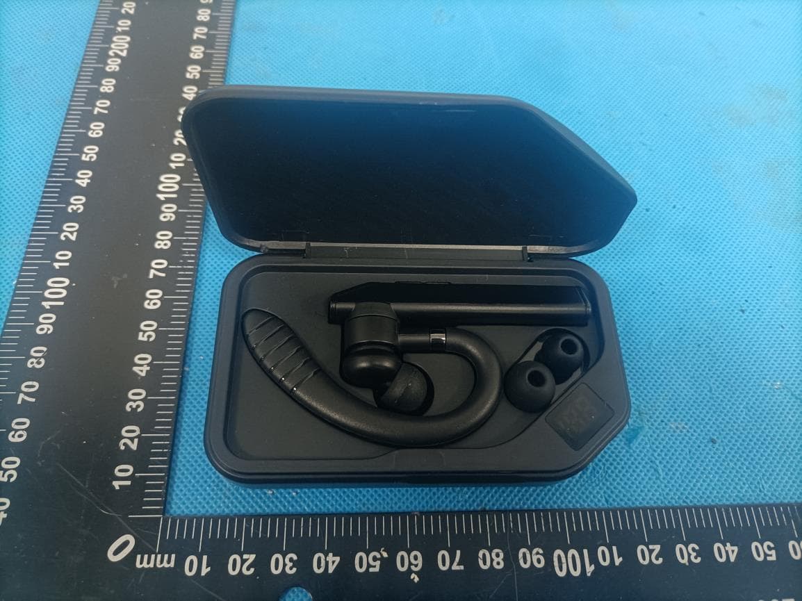 Bluetooth earphone - FCC ID 2A4TS-K3 - Shenzhen Huasitai Technology Co., Ltd. (2)