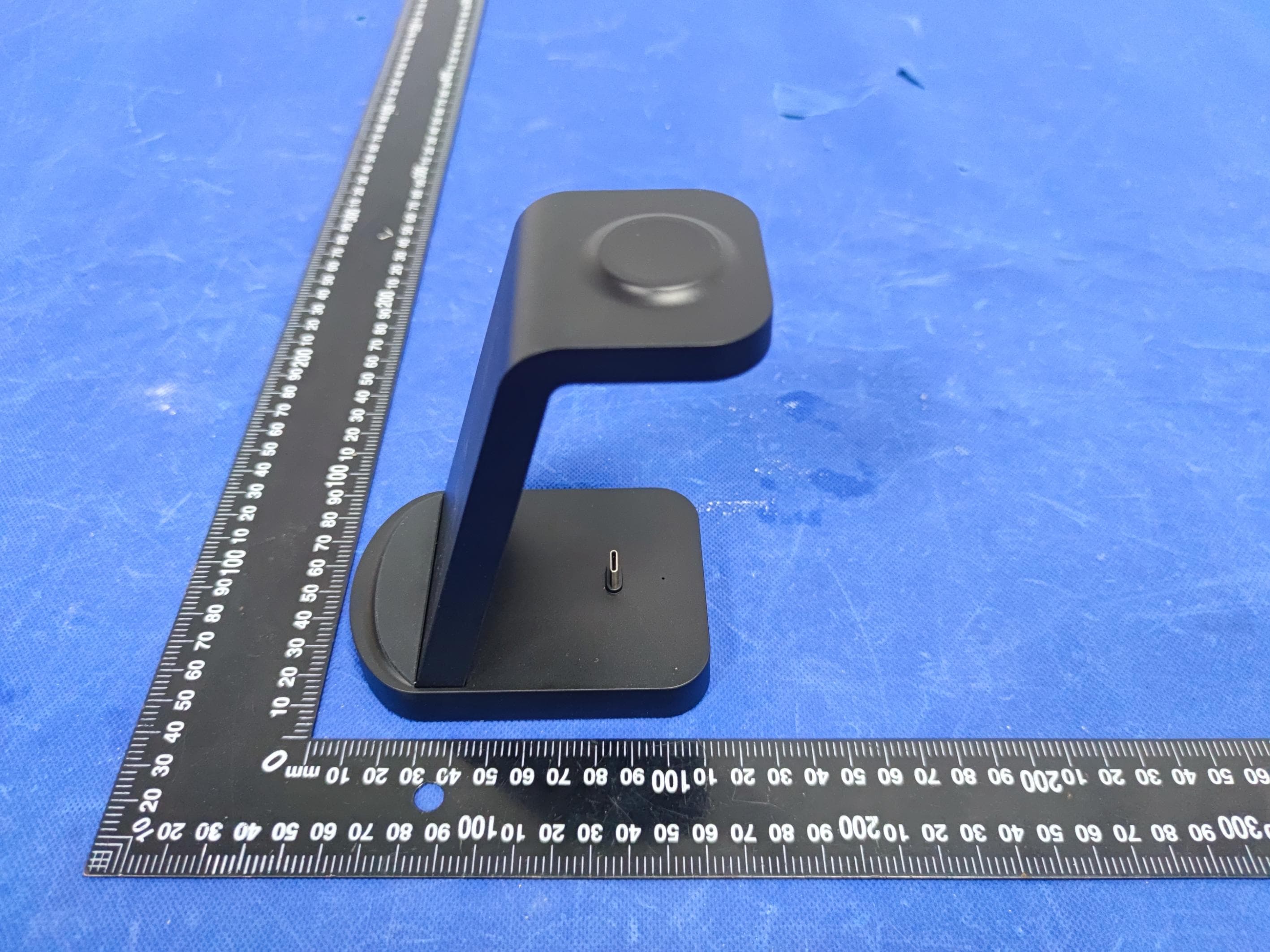 3 in 1 wireless charger - FCC ID 2A4TT-G618C - SHEN ZHEN GTL TECHNOLOGY CO .,LTD (2)