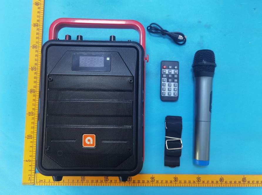 Karaoke machine - FCC ID 2A4UQ-PA-X - Shenzhen Aiweiyi Technology Co., Ltd.
