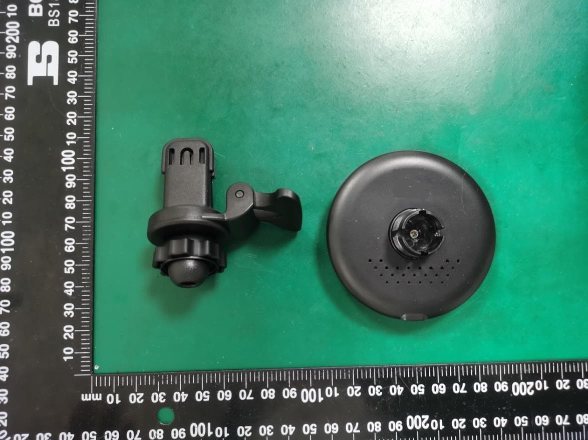 Car Wireless Charging Bracket - FCC ID 2A4WMWZC-W109 - DongGuanShi WeizhiChuang Technology Co., Ltd (2)