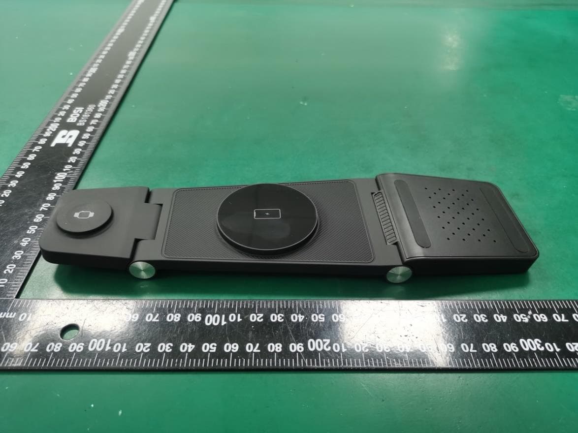 Three in one Charger - FCC ID 2A4WMWZC-W327 - DongGuanShi WeizhiChuang Technology Co., Ltd (3)