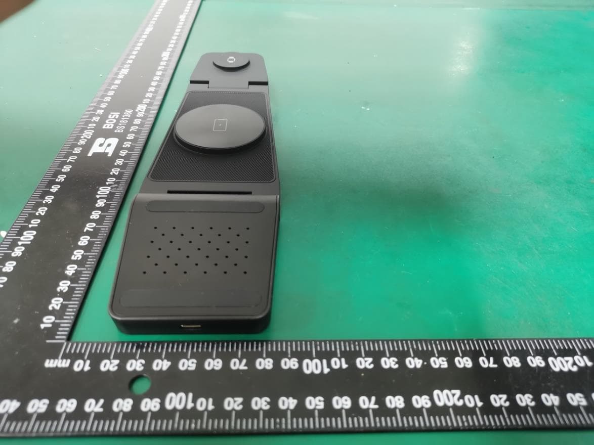 Three in one Charger - FCC ID 2A4WMWZC-W327 - DongGuanShi WeizhiChuang Technology Co., Ltd (5)