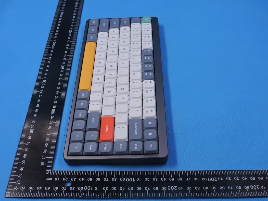 Keyboard - FCC ID 2A542-AIR75 - SHENZHEN REOSTUDIO TECHNOLOGY CO.,LTD (3)