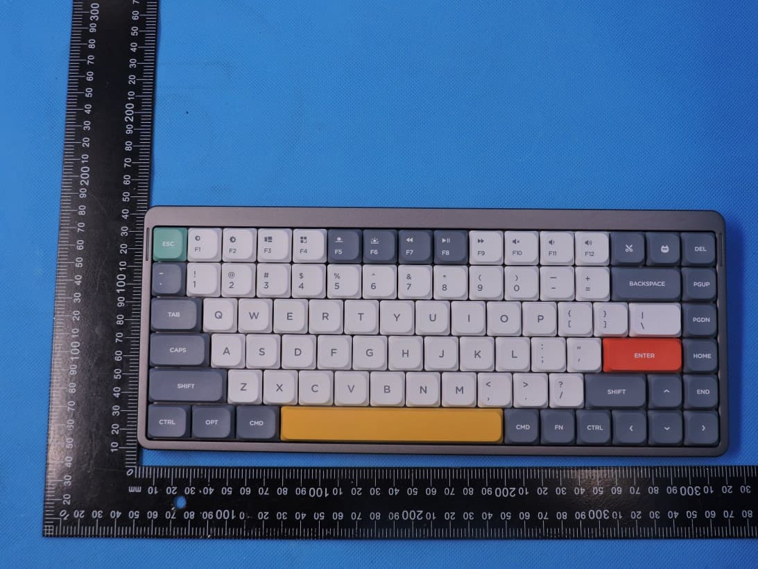 Keyboard - FCC ID 2A542-AIR75 - SHENZHEN REOSTUDIO TECHNOLOGY CO.,LTD