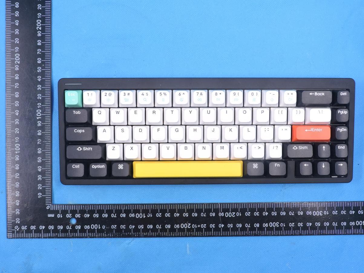 67-Keys Wireless Mechanical Keyboard - FCC ID 2A542-HALO65 - SHENZHEN REOSTUDIO TECHNOLOGY CO.,LTD