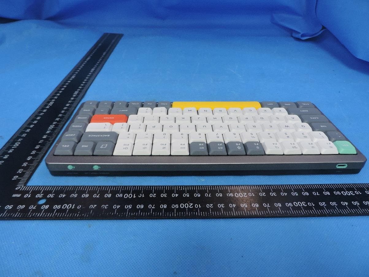 Keyboard - FCC ID 2A542AIR75PRO - SHENZHEN REOSTUDIO TECHNOLOGY CO.,LTD