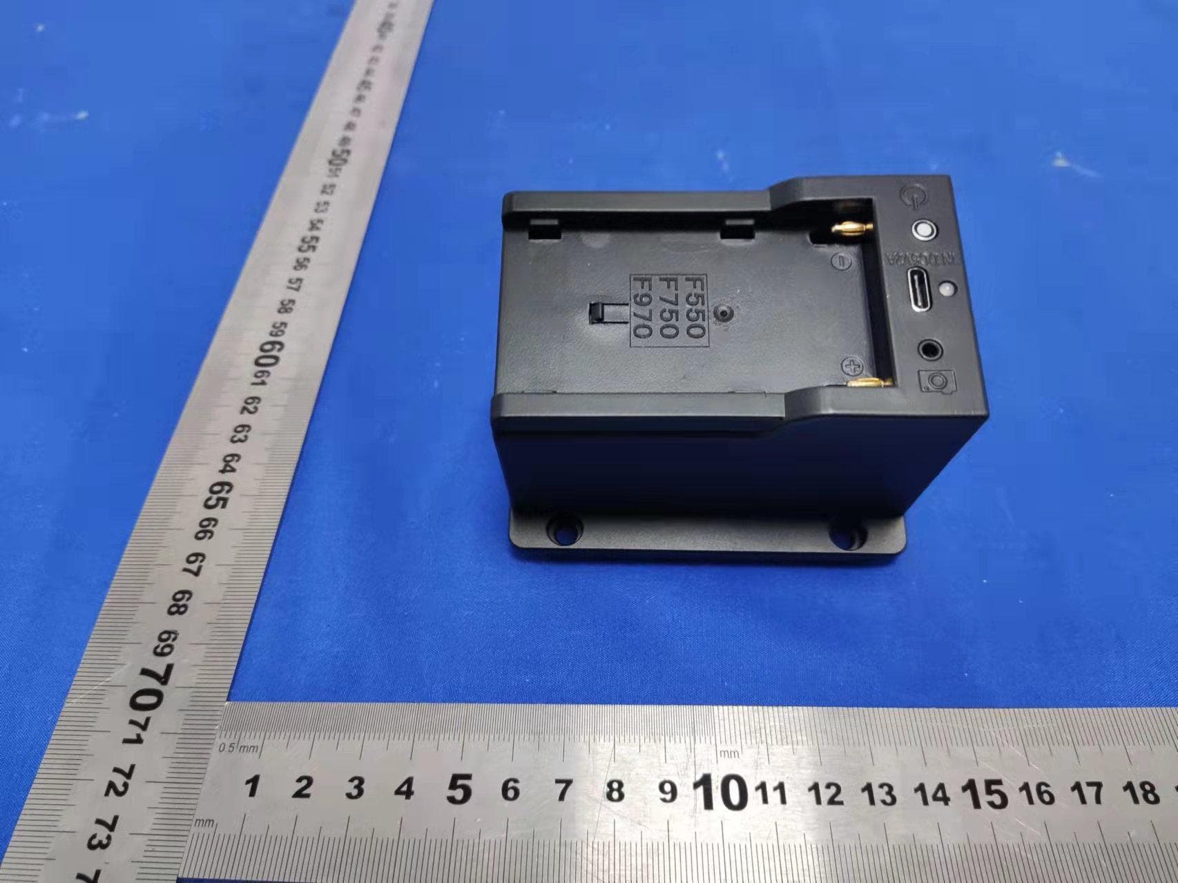 wireless motorized camera slider - FCC ID 2A579-KMS-S3 - Zhuhai Zhi Ying Electronic Technology Co., Ltd. (2)