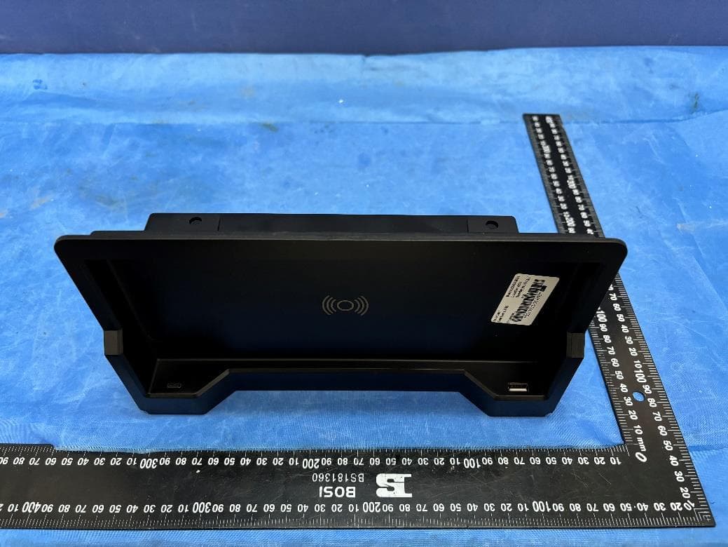 Wireless charging - FCC ID 2A57E-TC-C-W4 - Nantong Tenchown Intelligent Technology Co.,Ltd. (2)